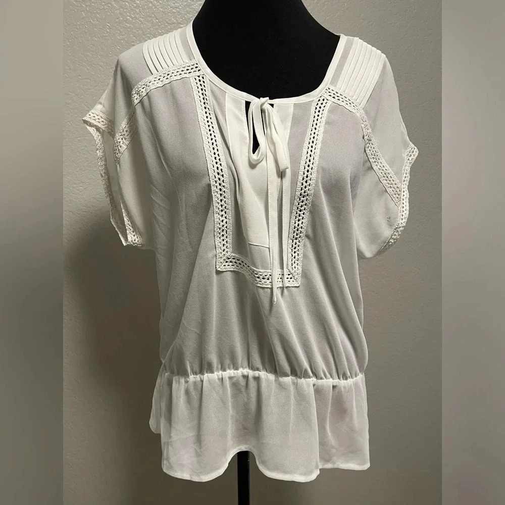 White 100% Polyester Peasant Top LARGE